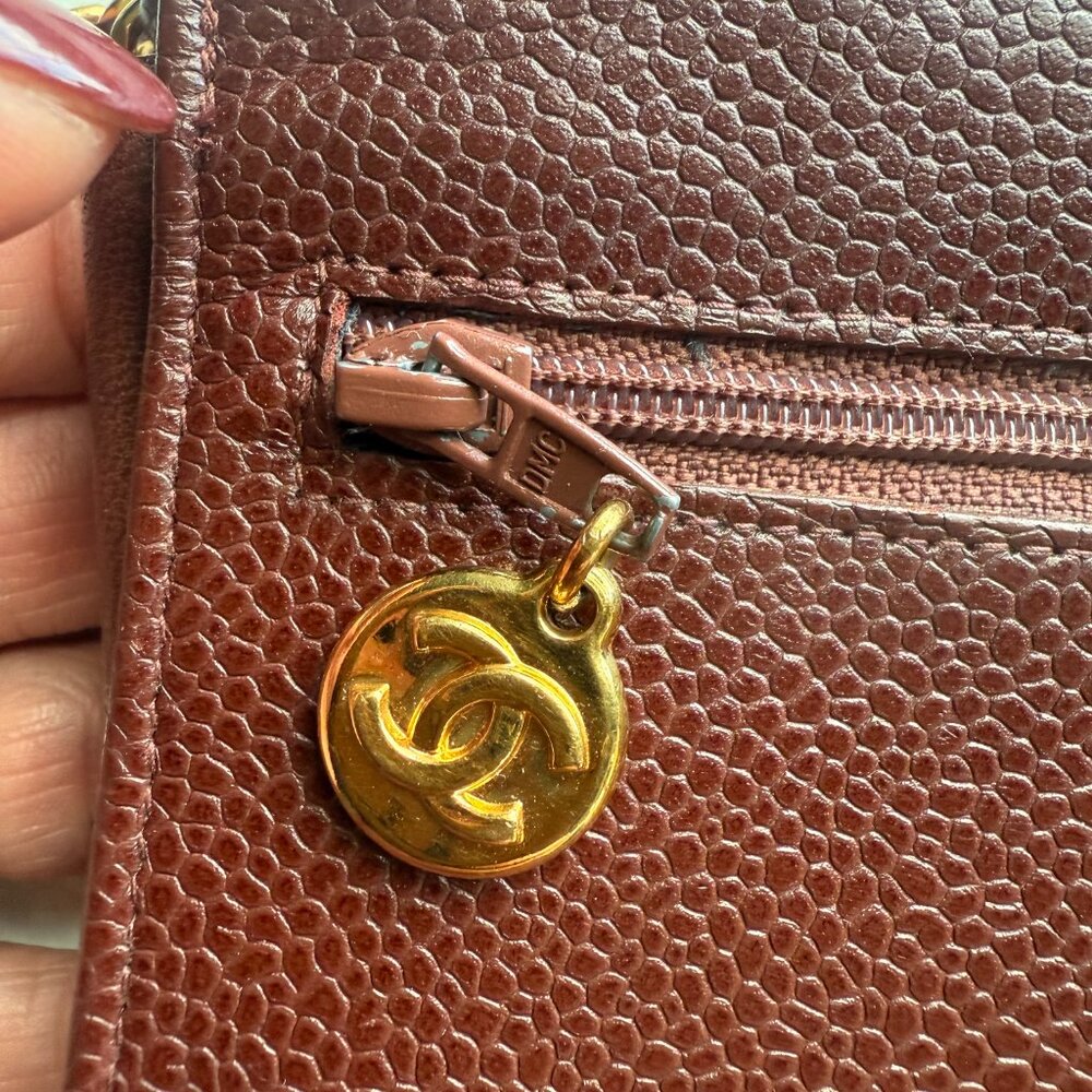 CHANEL Caviar 24K Gold plated Vintage Timeless CC crossbody bag - Classic Brown - Picture 3 of 12